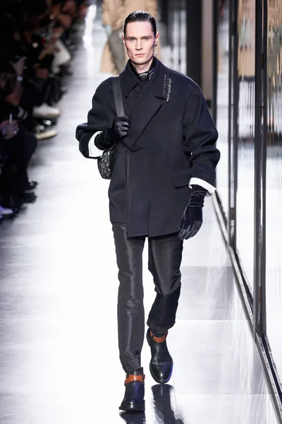 Look 31